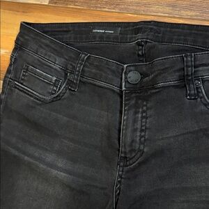 Kut from the Kloth Catherine boyfriend black wash size 10